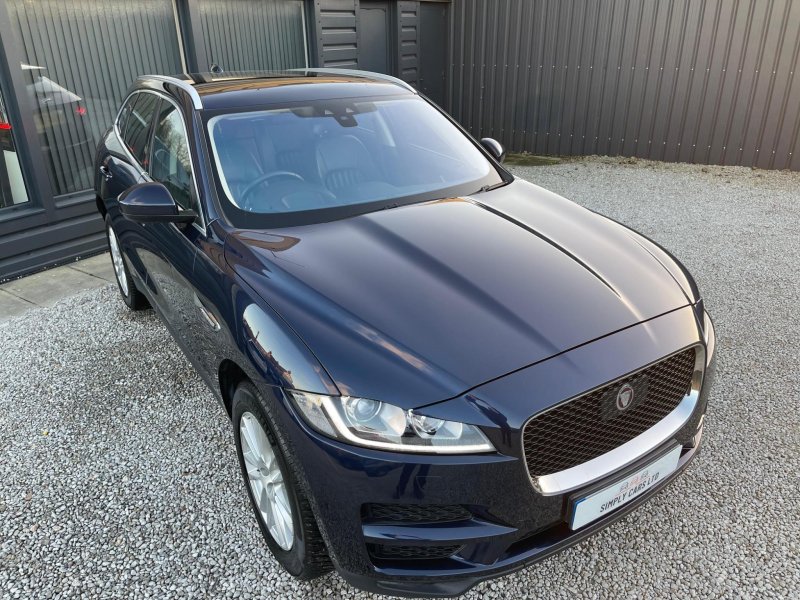 JAGUAR F-PACE