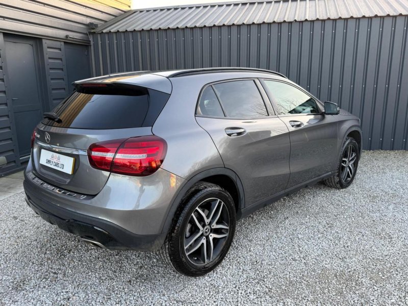MERCEDES-BENZ GLA CLASS