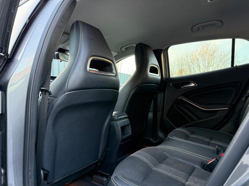 MERCEDES-BENZ GLA CLASS