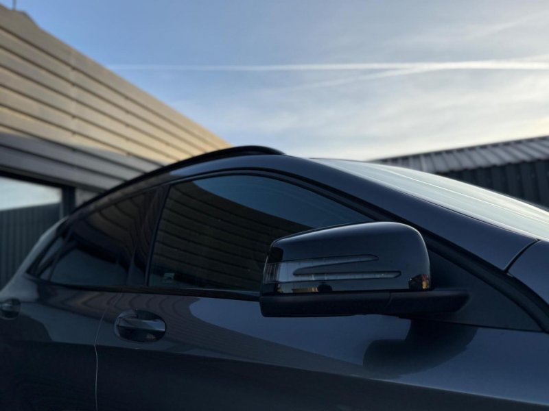 MERCEDES-BENZ GLA CLASS