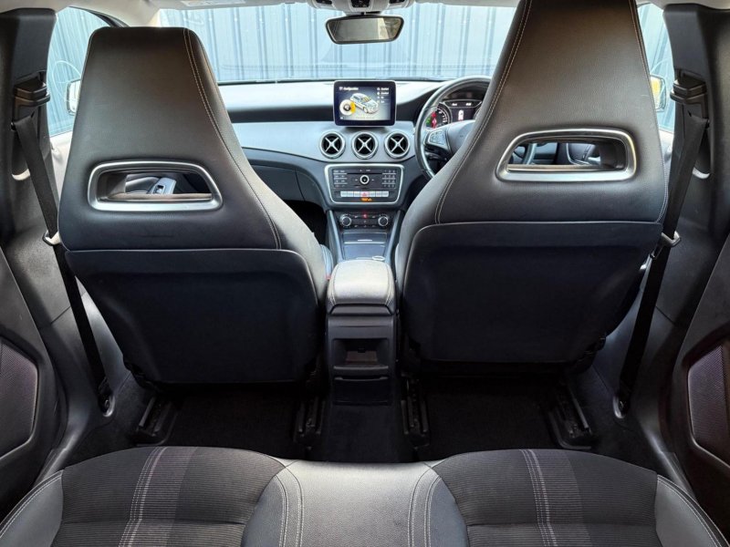 MERCEDES-BENZ GLA CLASS