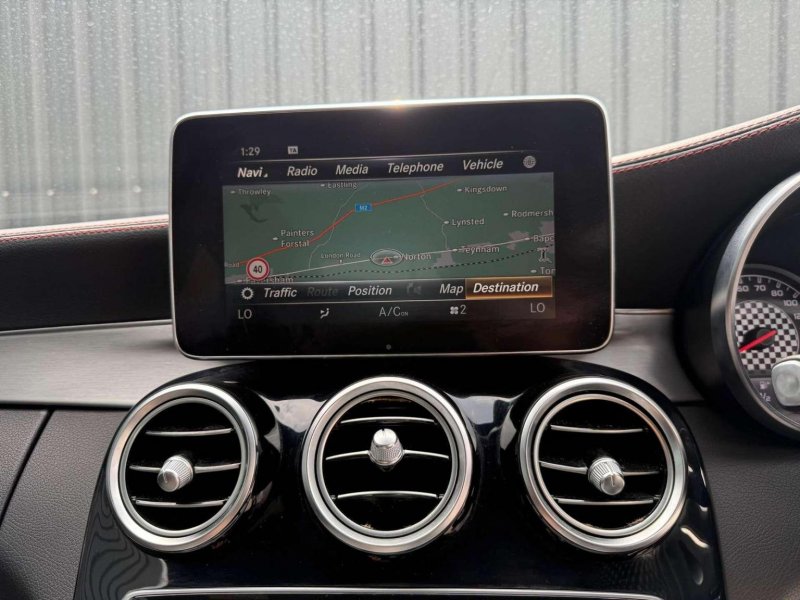 MERCEDES-BENZ C CLASS