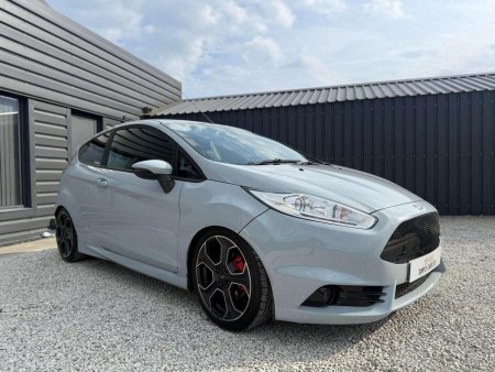 FORD FIESTA 1.6T EcoBoost ST-200 Euro 6 3dr