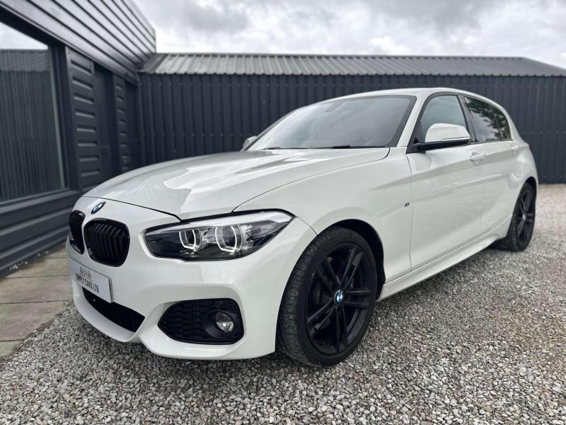 BMW 1 SERIES