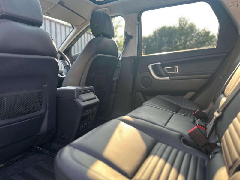 LAND ROVER DISCOVERY SPORT