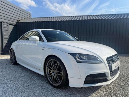 AUDI TT 2.0 TDI Black Edition quattro Euro 5 3dr