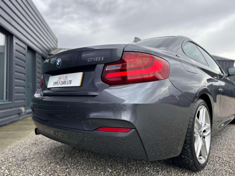 BMW 2 SERIES