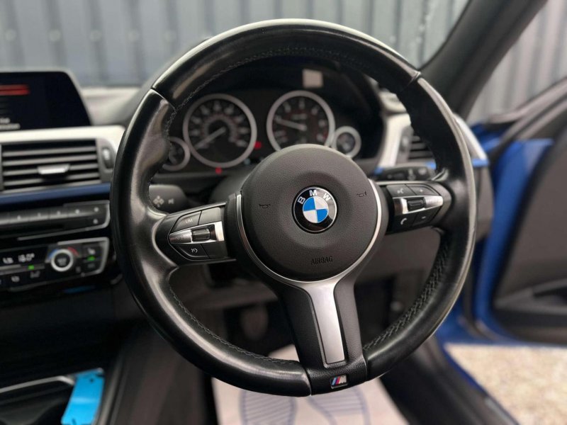 BMW 3 SERIES