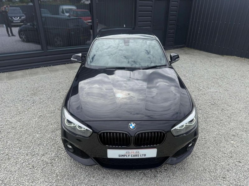 BMW 1 SERIES