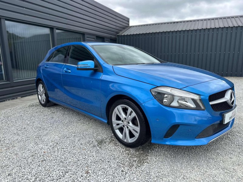 MERCEDES-BENZ A CLASS 2.1 A200d Sport (Executive) Euro 6 (s/s) 5dr